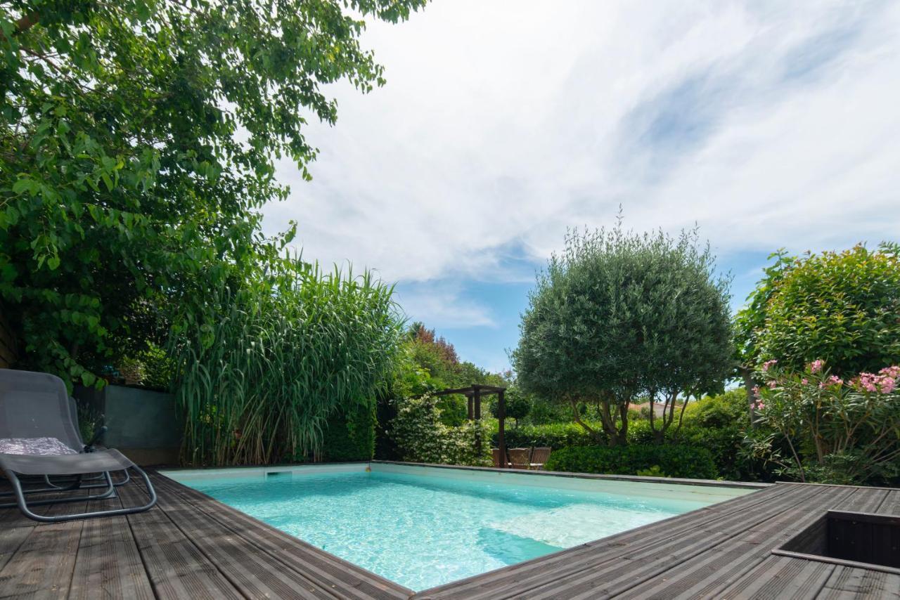 Hibiscus House Apartment การ์กาซอน ภายนอก รูปภาพ