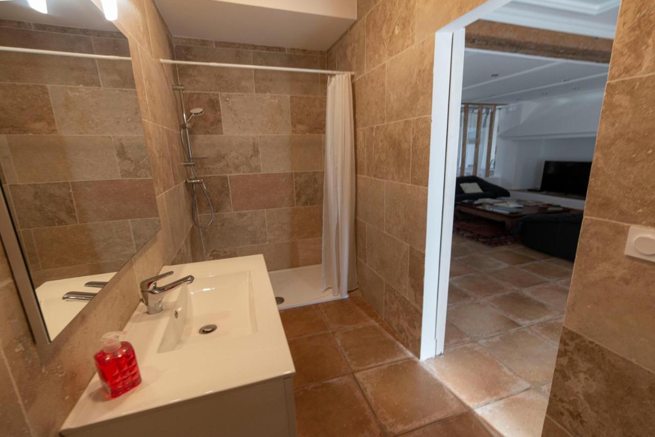 Hibiscus House Apartment การ์กาซอน ภายนอก รูปภาพ